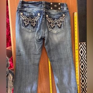 Miss Me Capri
(Reference 02)